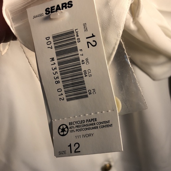 Kathy Che, nwt, Ivory blouse with gold trim size 12 - Picture 7 of 10